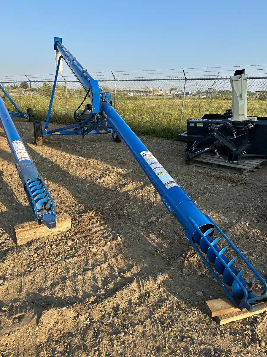Gallery image 2 for Used 2020 Brandt 837A Auger