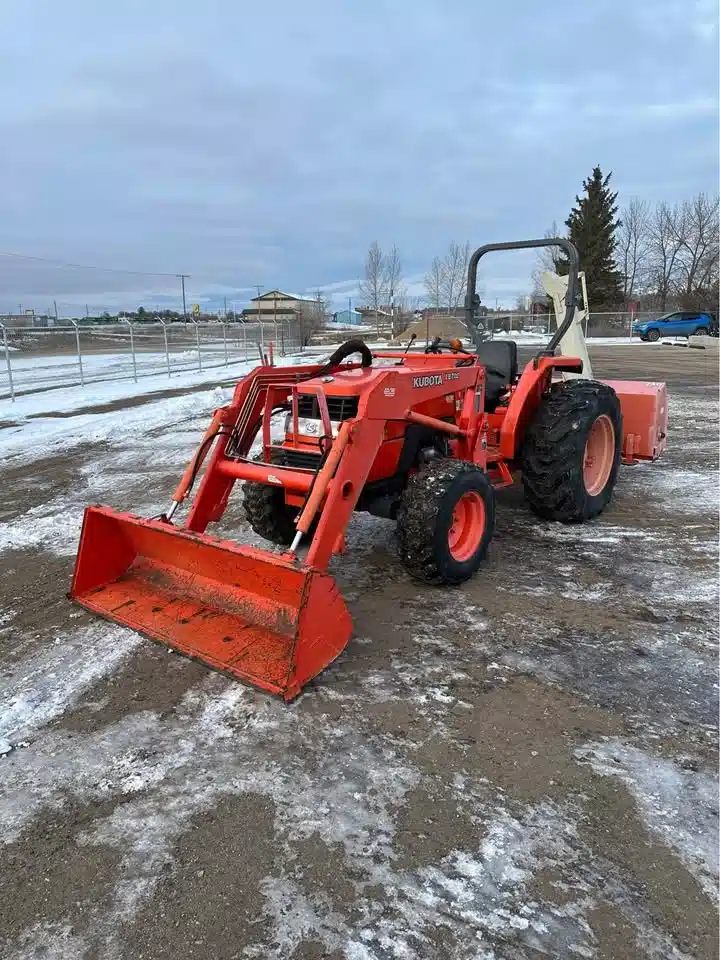 Used 2007 Kubota MX5000DT Tractor