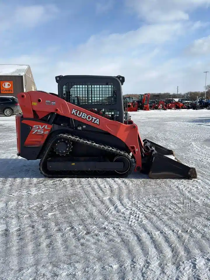 Gallery image 2 for 2017 Kubota SVL75-2 Track Loader