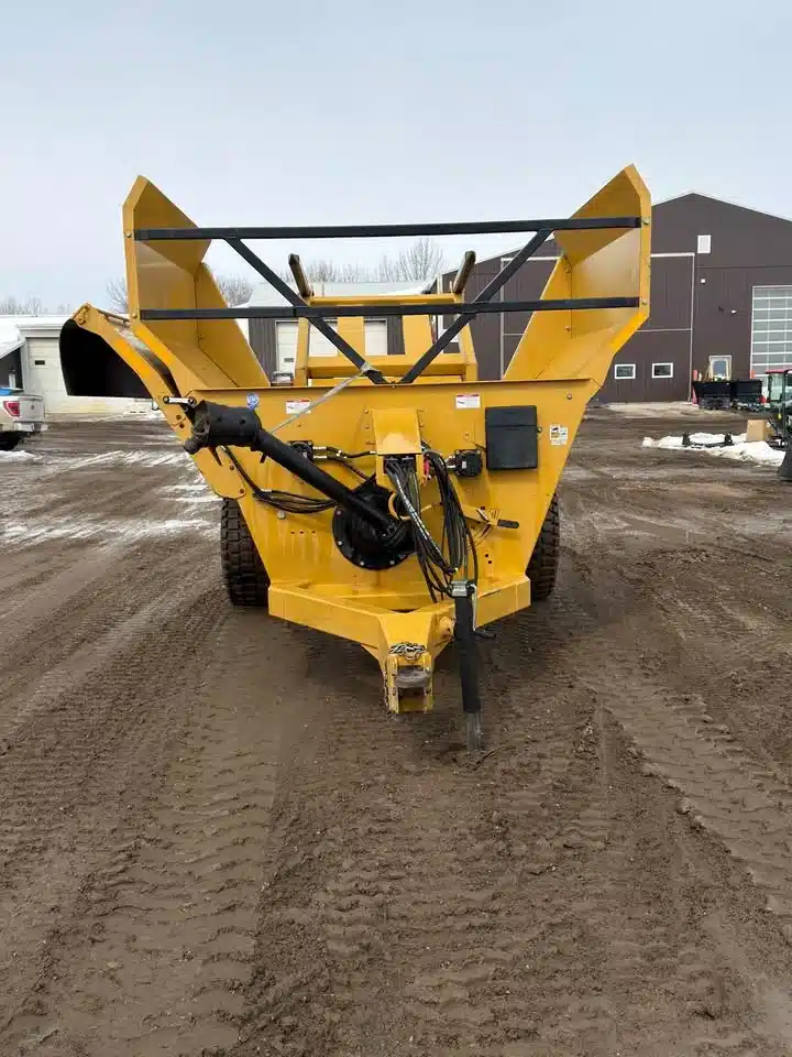 Gallery image 2 for 2019 Bale King 5200 Bale Processor