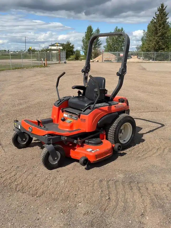 Gallery image 1 for 2006 Kubota ZG23 Mower - Zero Turn