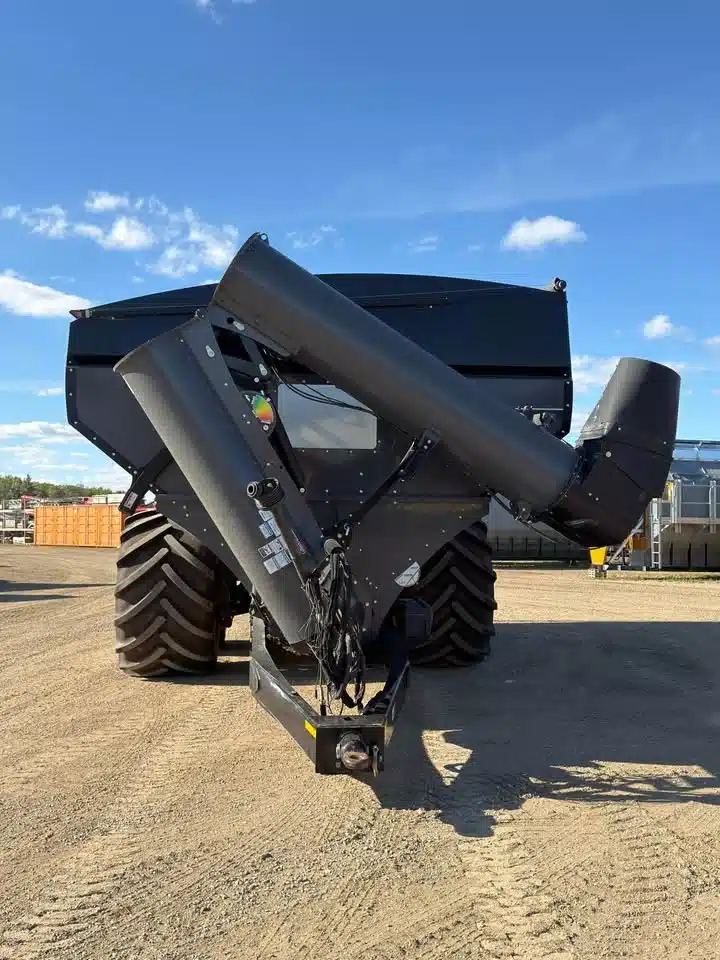 Gallery image 1 for 2021 Elmers Mfg HAULMASTER 2000 Grain Cart