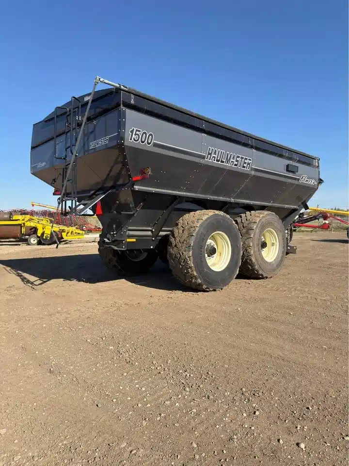 Gallery image 2 for 2025 Elmers Mfg HAULMASTER 1500 Grain Cart