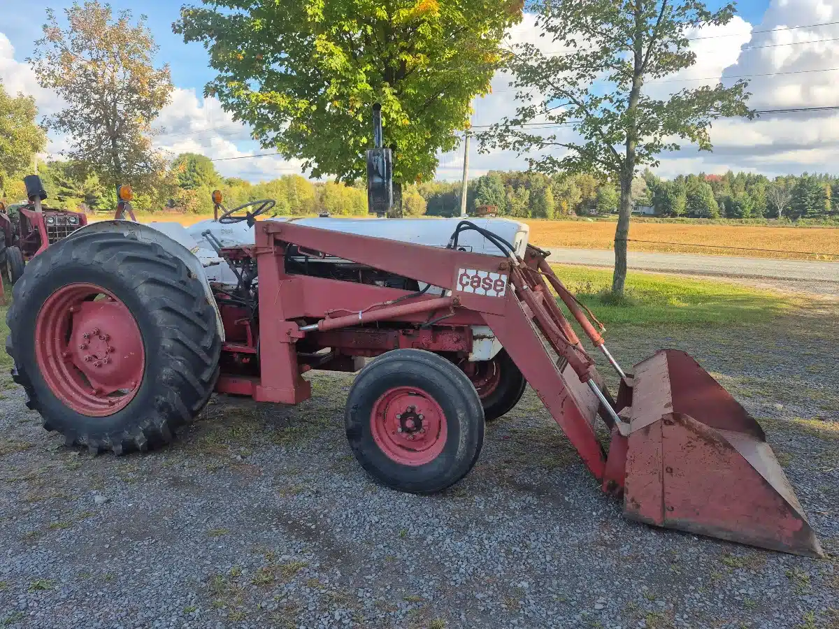 Gallery image 1 for Used 1976 Case 990 Tractor