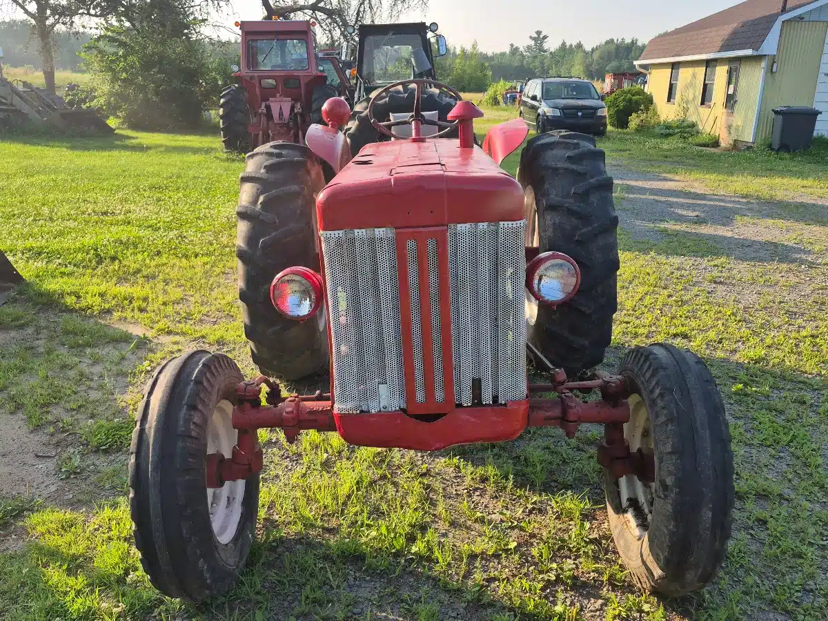 Gallery image 2 for Used 1964 International B414 Tractor