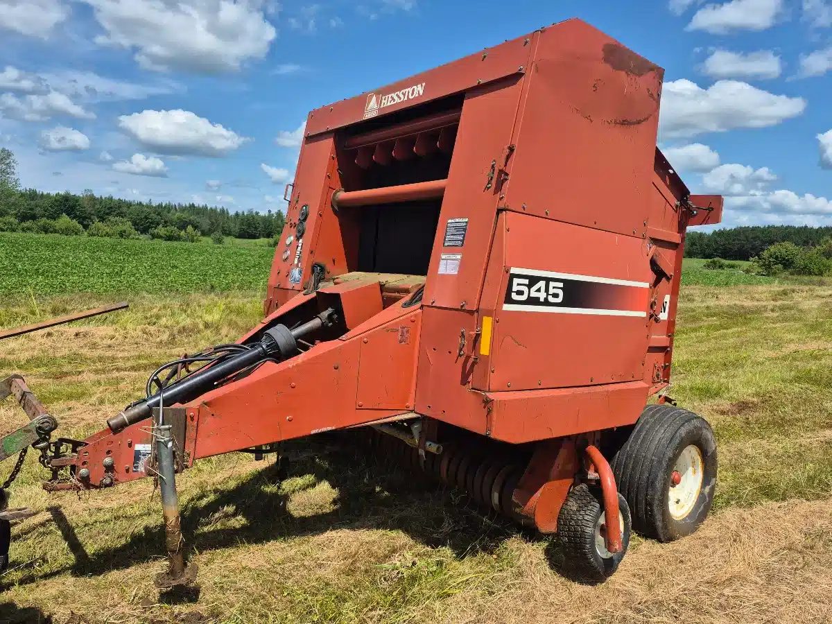Gallery image 2 for Used Agco-Hesston 545 Round Baler