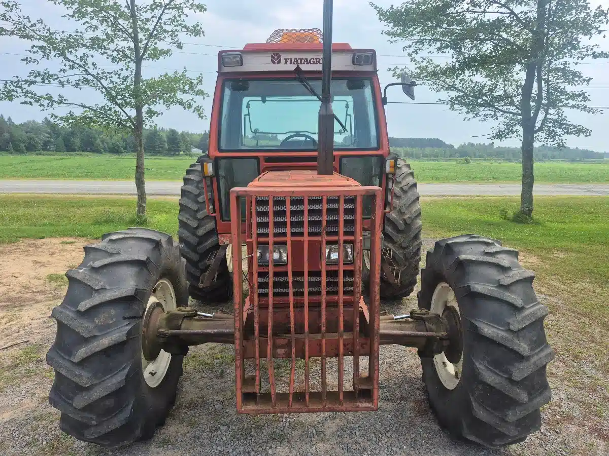 Gallery image 2 for Used 1989 Fiat 100-90 Tractor