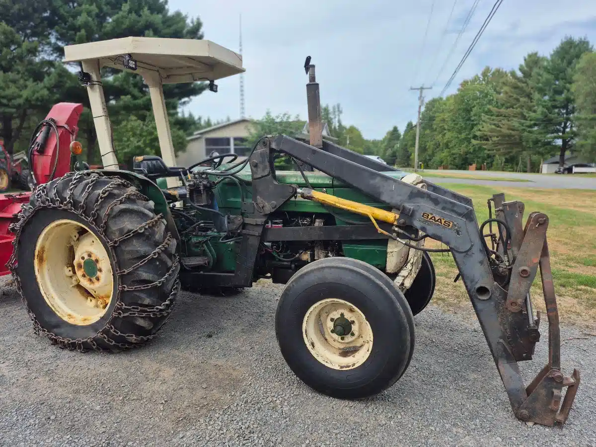 Gallery image 1 for Used 1975 Oliver 1370 Tractor