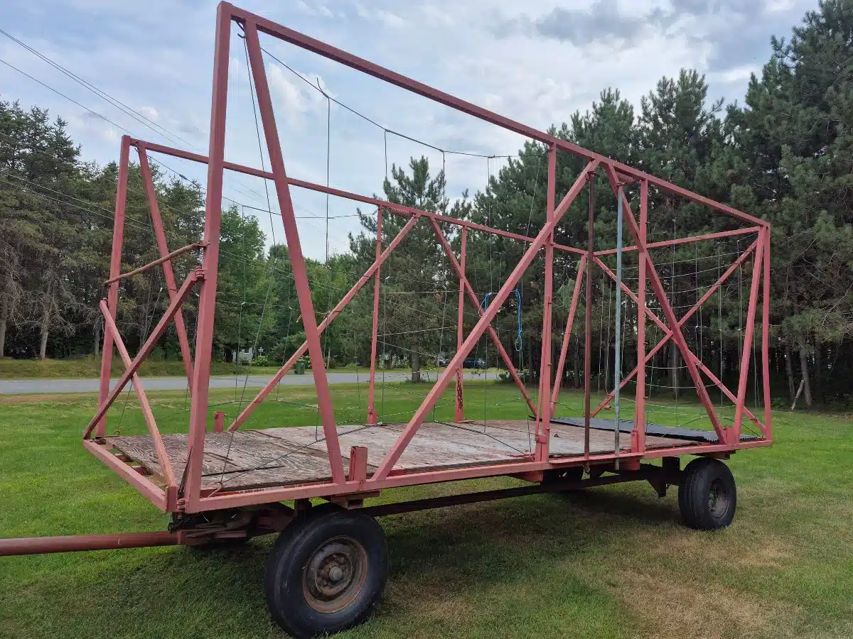 Gallery image 2 for Used Normand 8 x 20 pieds Wagon