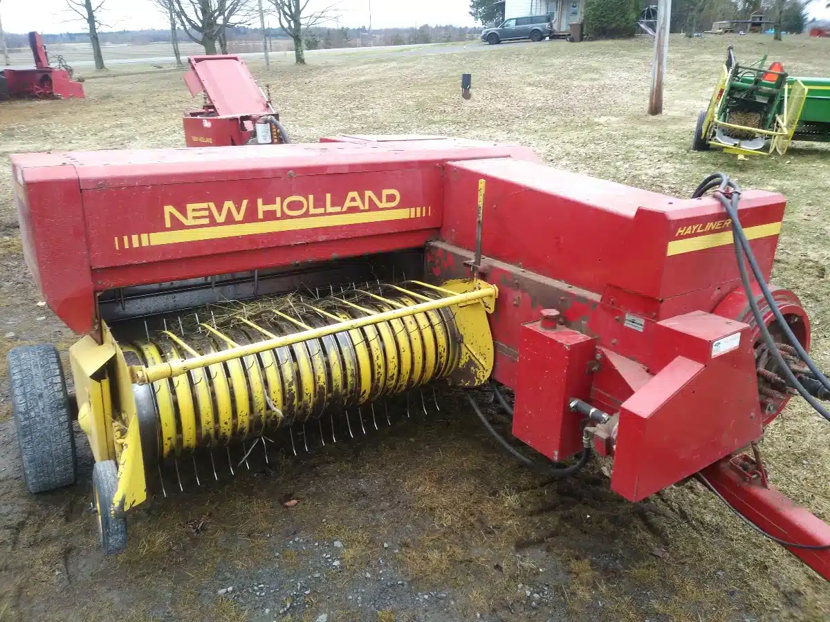 Gallery image 1 for New Holland 311 Square Baler - Small