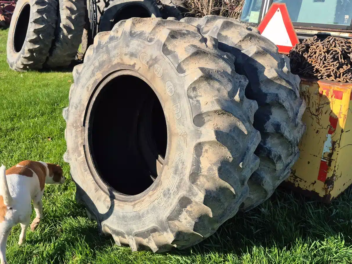 Gallery image 1 for Goodyear Dynatorque 16.9x26 Tires