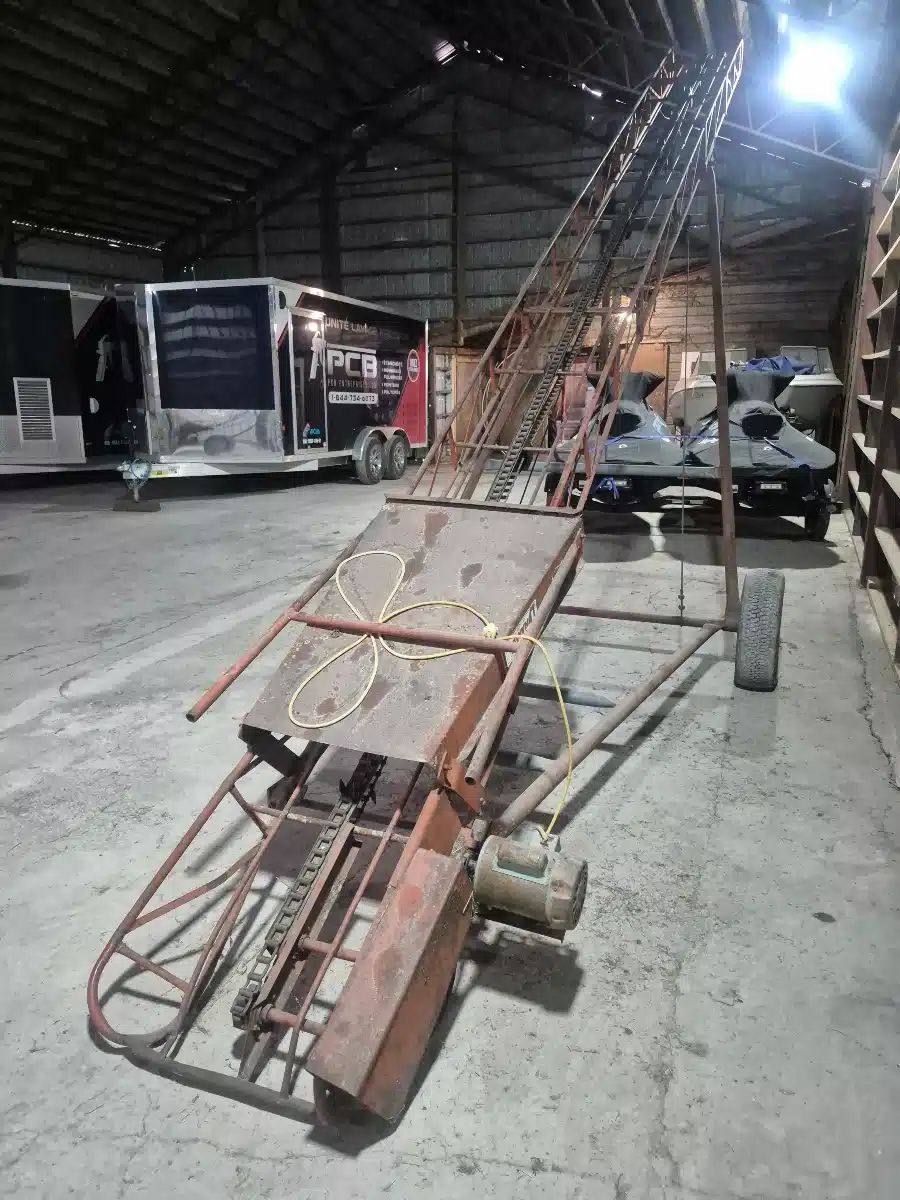 Gallery image 2 for Dynavent 28 pieds Bale Elevator