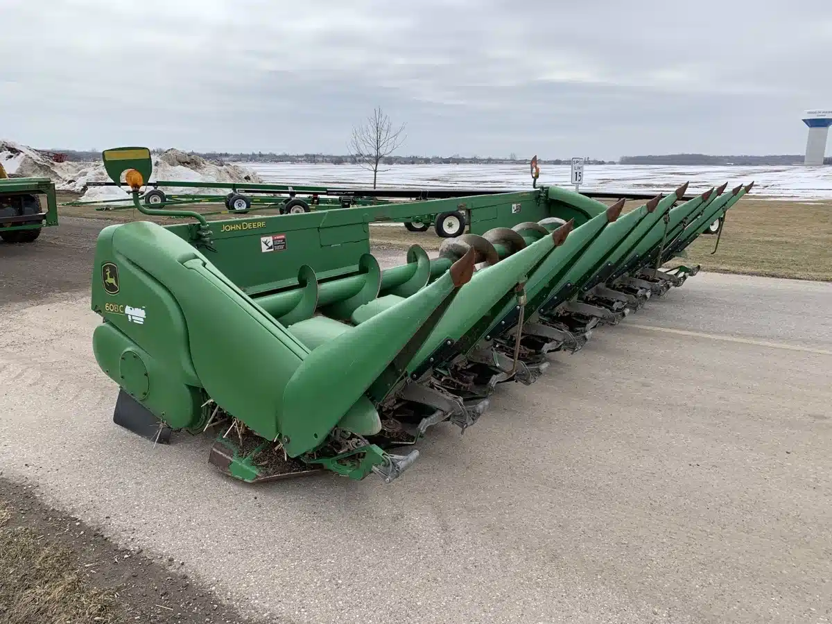 Gallery image 2 for Used 2009 John Deere 608C Header - Row Crop