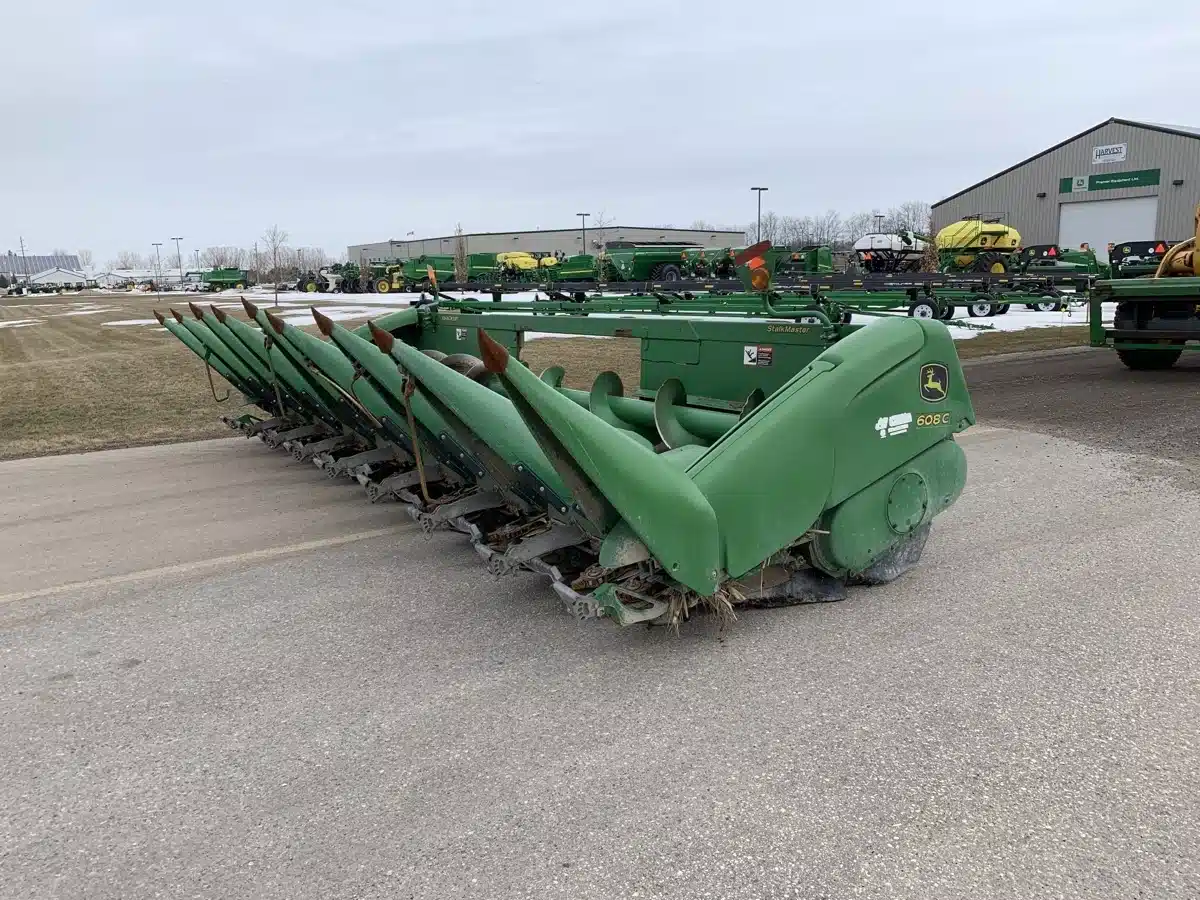 Gallery image 1 for Used 2009 John Deere 608C Header - Row Crop