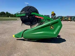 Gallery image 2 for Used 2021 John Deere HD40R Header Combine