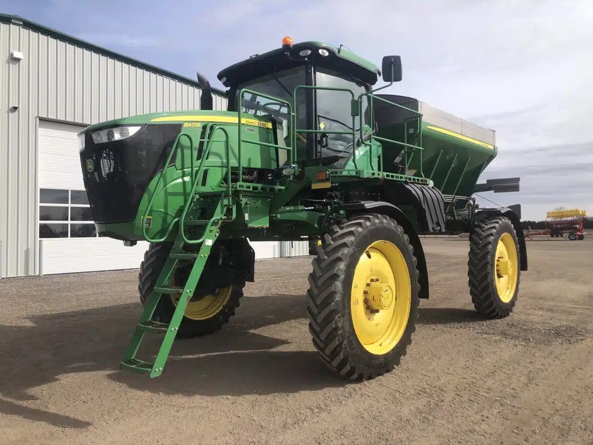 Gallery image 2 for Used 2014 John Deere R4038 Anhydrous Applicator