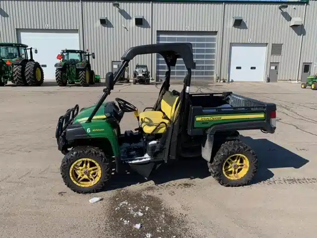 Gallery image 1 for Used 2019 John Deere XUV 825M Utility Vehicle