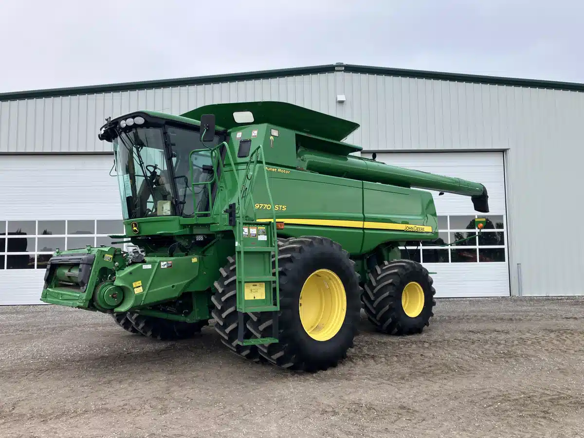 Gallery image 2 for Used 2009 John Deere 9770 STS Combine