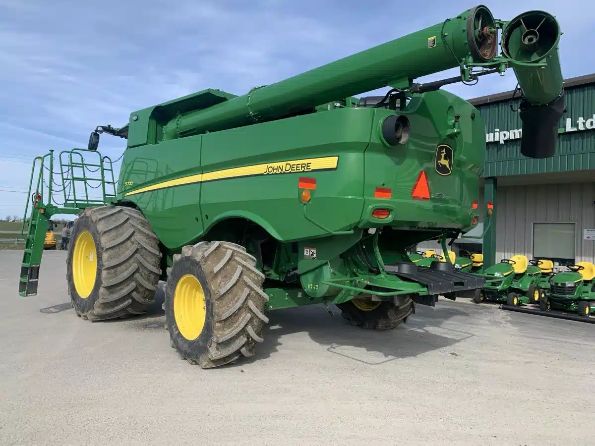 Gallery image 2 for Used 2023 John Deere S770 Combine