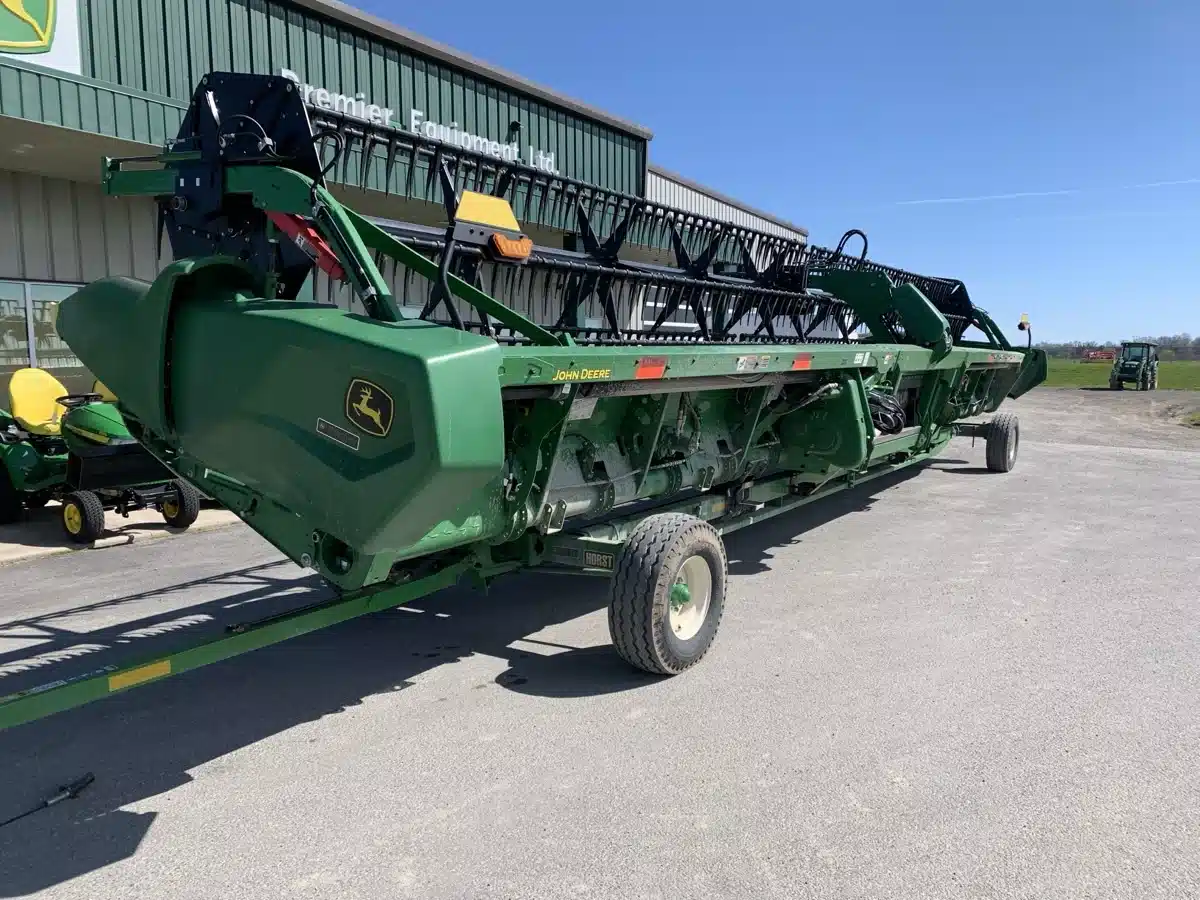 Gallery image 1 for Used 2023 John Deere RD40F Header - Flex