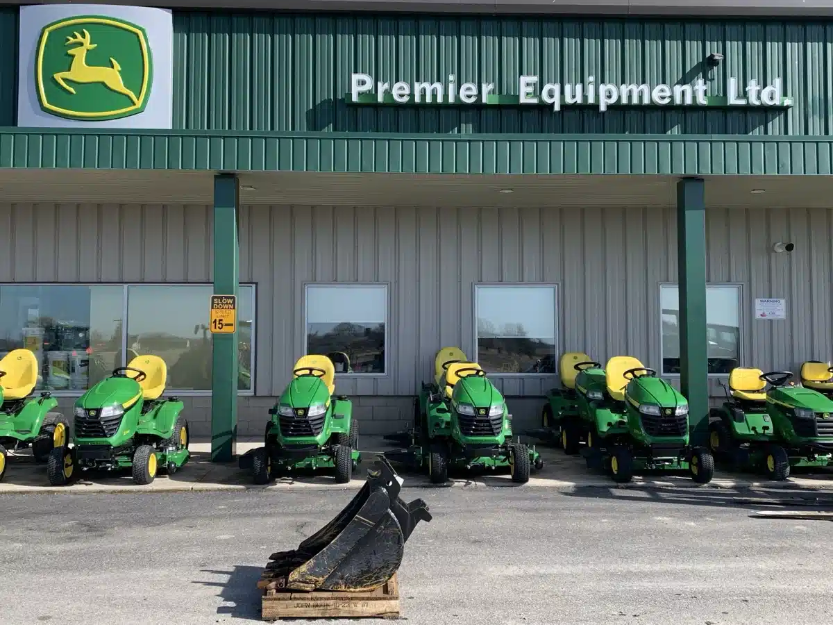 Gallery image 1 for Used 2023 John Deere BYT10980 Bucket