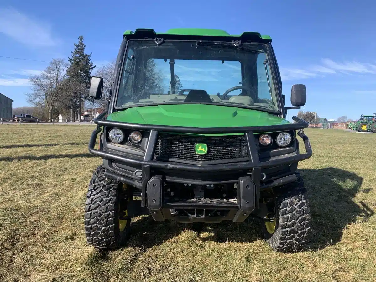 Gallery image 2 for Used 2023 John Deere XUV 865R ATV