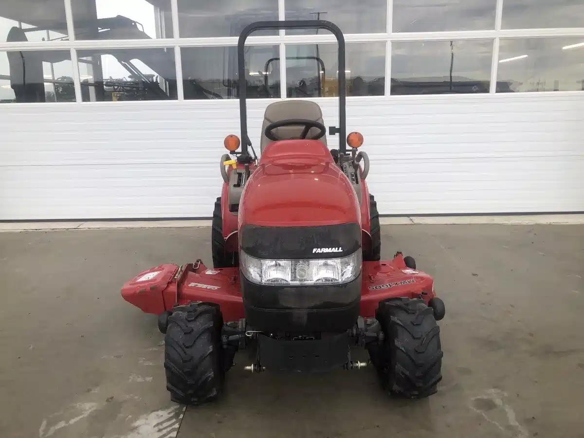 Gallery image 2 for Used 2004 Case IH DX24E Tractor