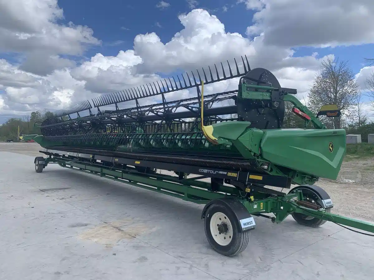 Gallery image 2 for Used 2023 John Deere HD45F Header Combine