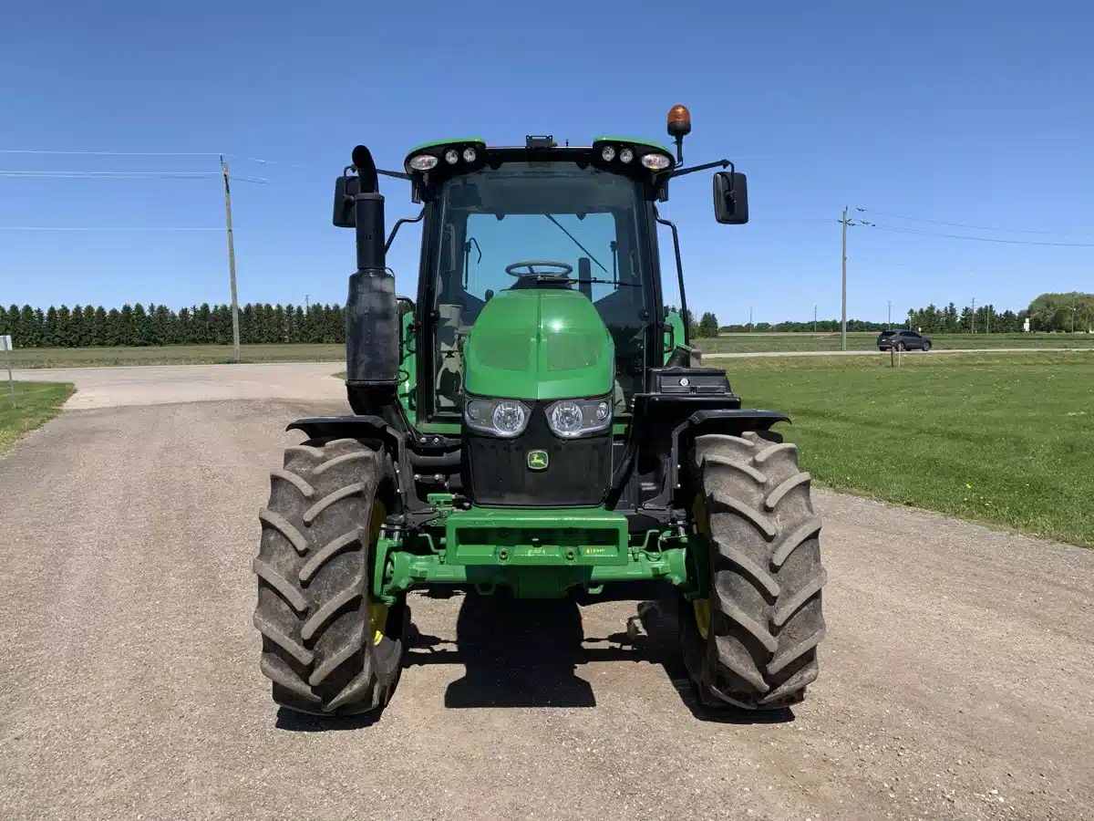 Gallery image 2 for Used 2022 John Deere 6120M Tractor