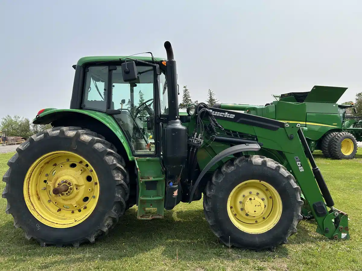 Gallery image 2 for Used 2016 John Deere 6155M Tractor