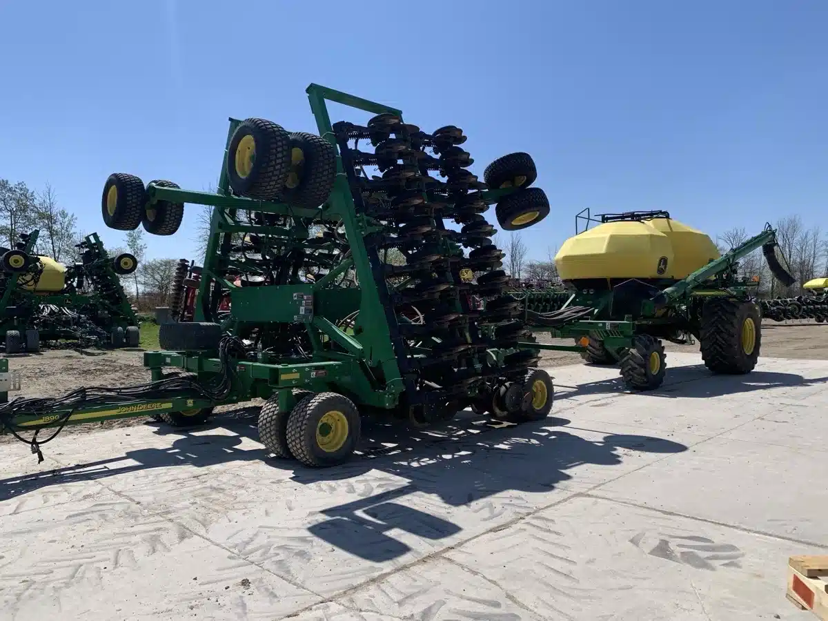 Gallery image 1 for Used 2017 John Deere 1890 Air Drill