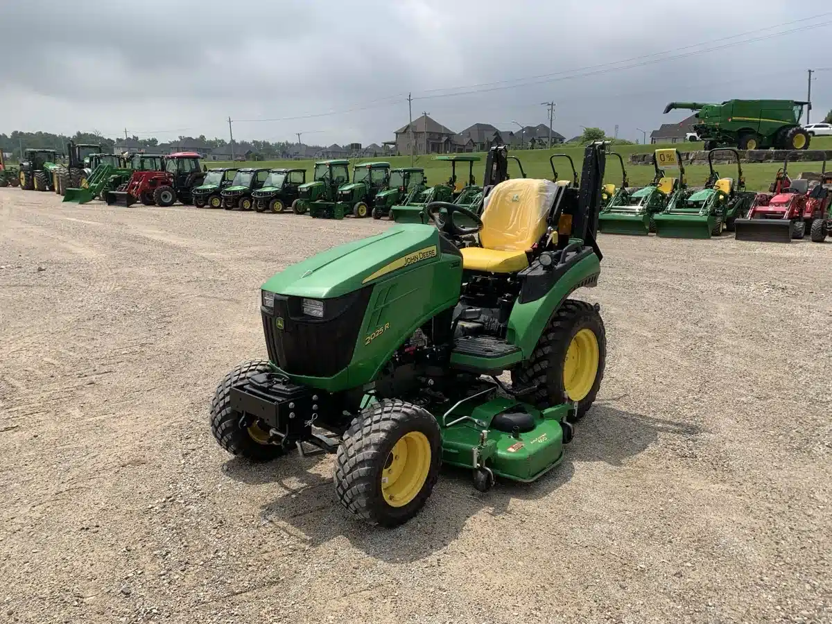 Gallery image 2 for Used 2023 John Deere 2025R Tractor