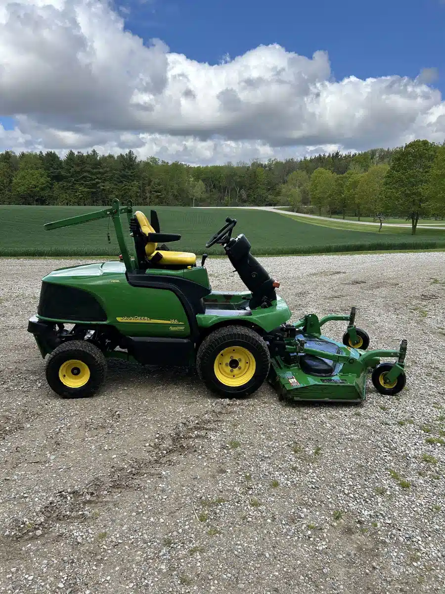 Gallery image 1 for Used 2002 John Deere 1445 Mower - Front Deck