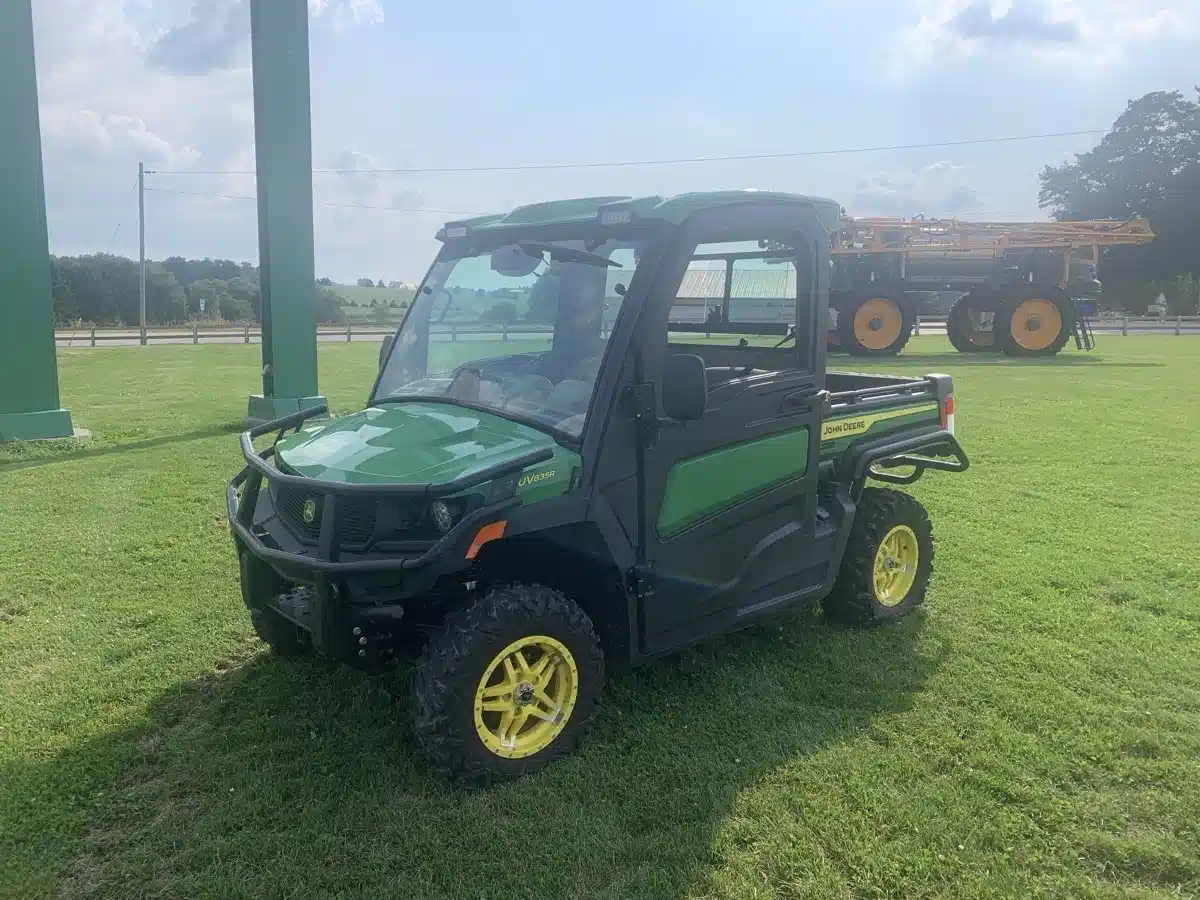 Gallery image 2 for Used 2024 John Deere XUV 835R Utility Vehicle