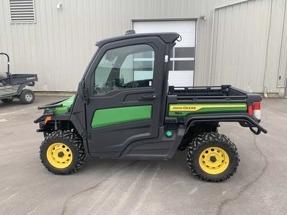 Gallery image 1 for Used 2023 John Deere XUV 865M Utility Vehicle