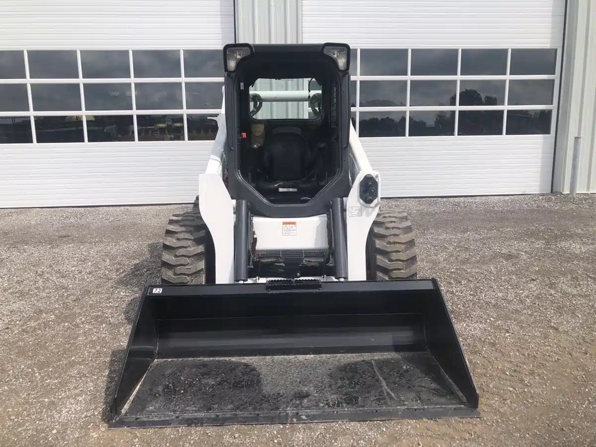 Gallery image 2 for Used 2011 Bobcat S650 Skid Steer