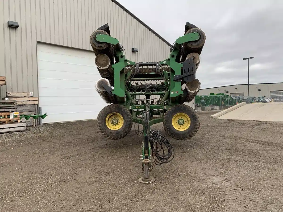 Gallery image 2 for Used 2018 John Deere 2680H Disc