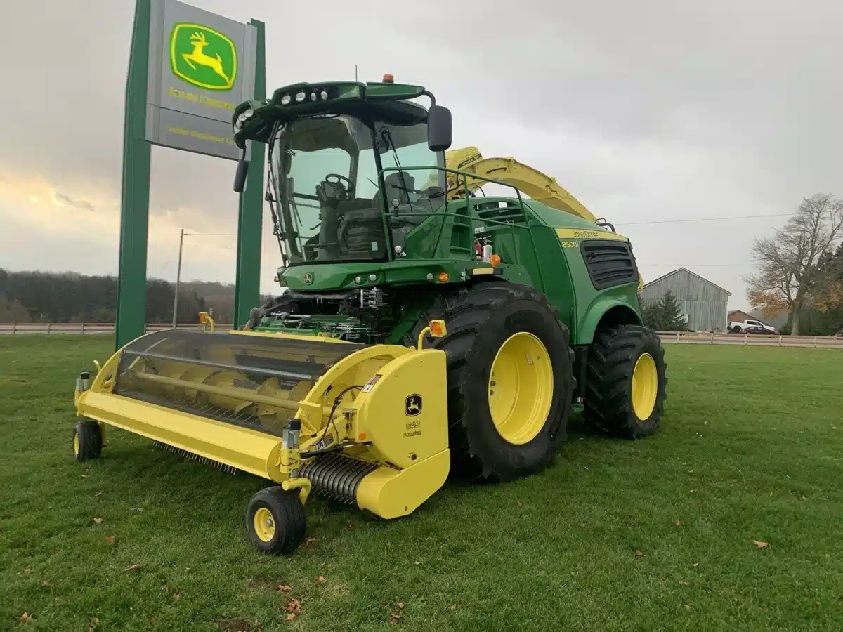 Gallery image 2 for Used 2023 John Deere 8500 Forage Harvester