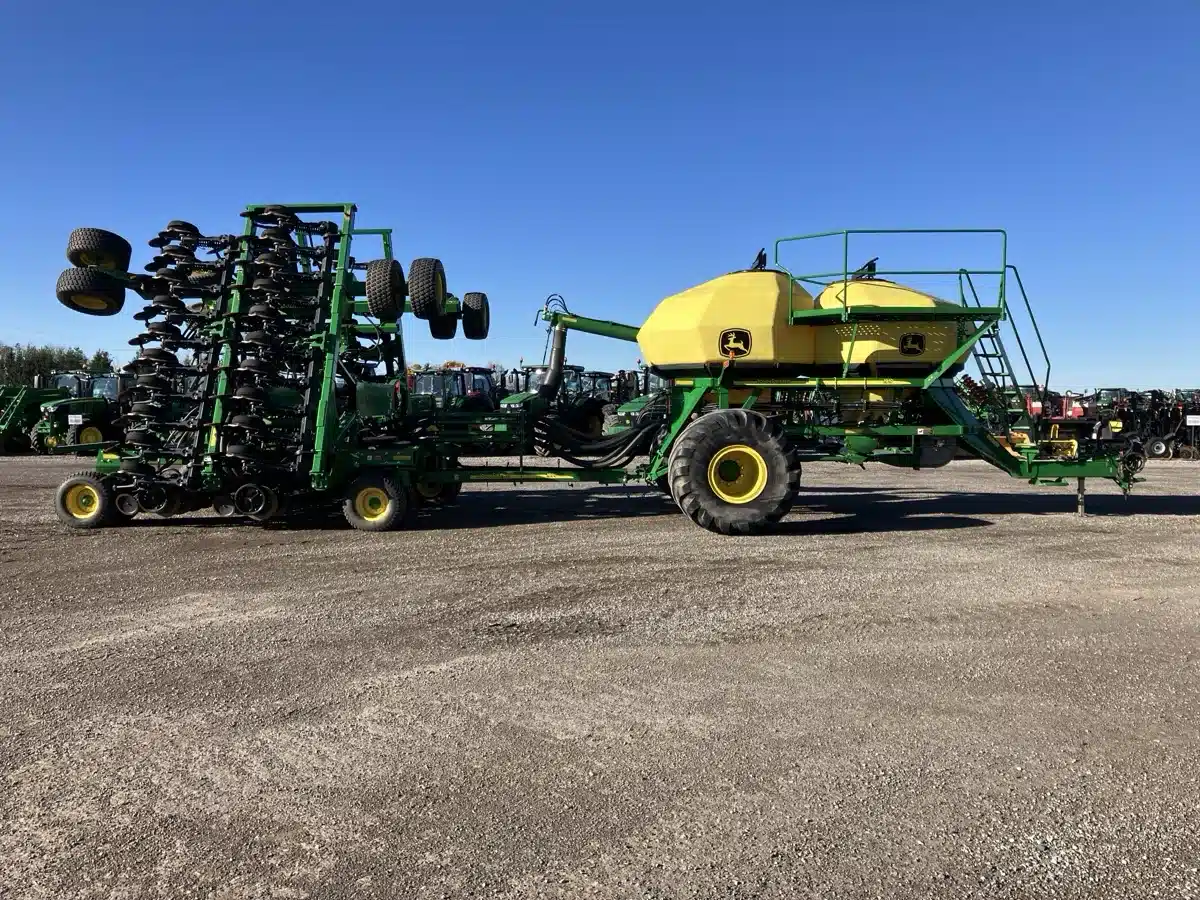 Gallery image 1 for Used 2017 John Deere 1890 Air Drill