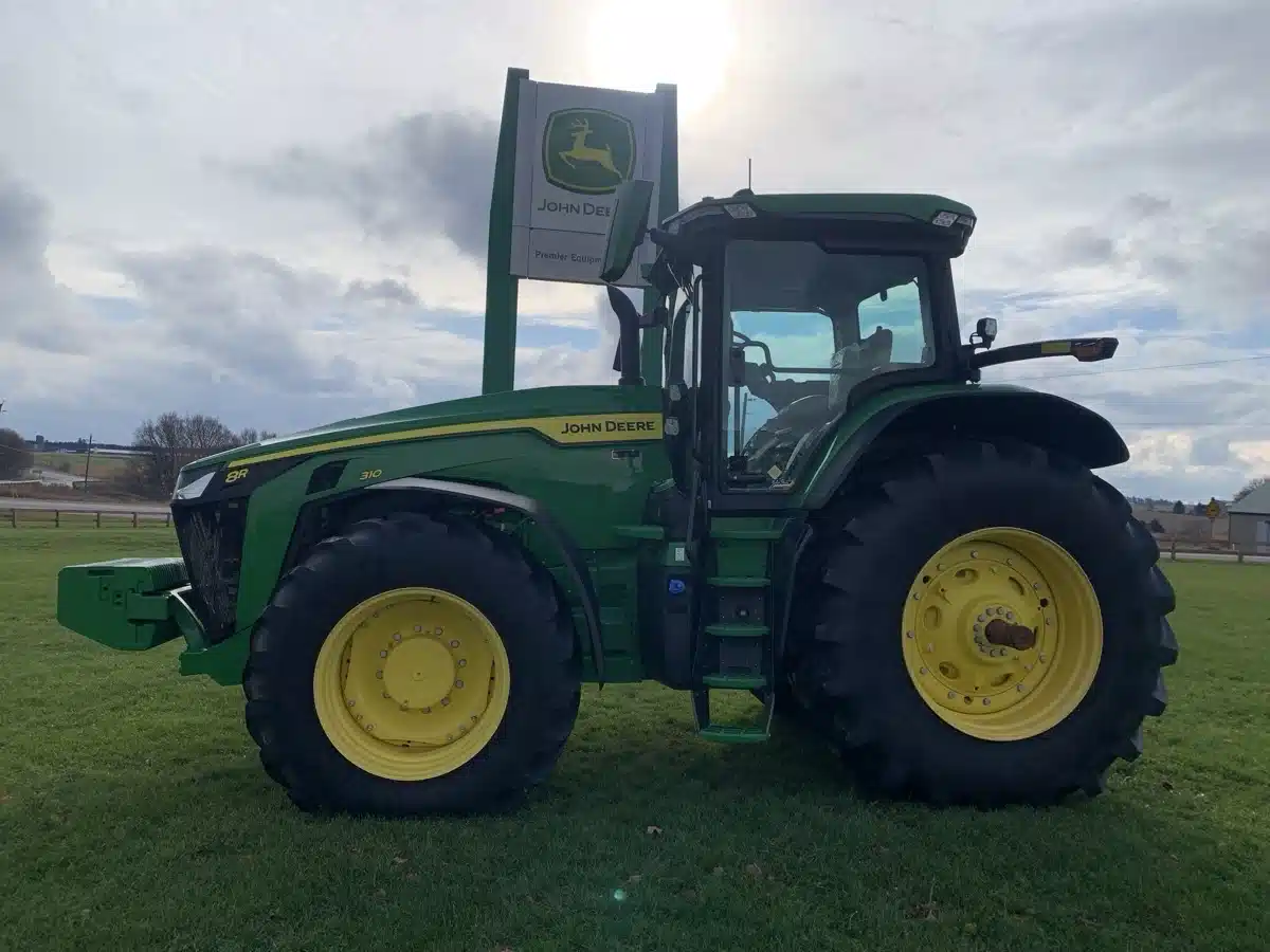 Gallery image 1 for Used 2021 John Deere 8R 310 Tractor