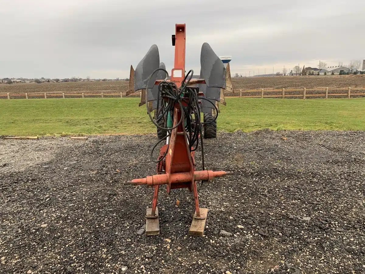 Gallery image 2 for Used 2008 Kverneland PL100 Plow