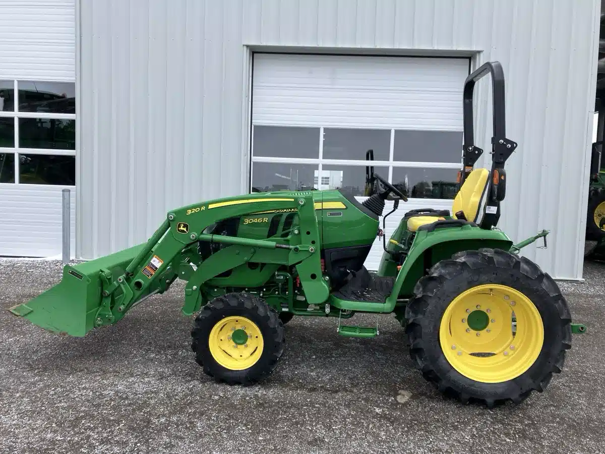 Gallery image 2 for Used 2021 John Deere 3046R Tractor