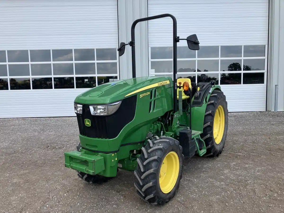 Gallery image 2 for Used 2022 John Deere 5075GN Tractor