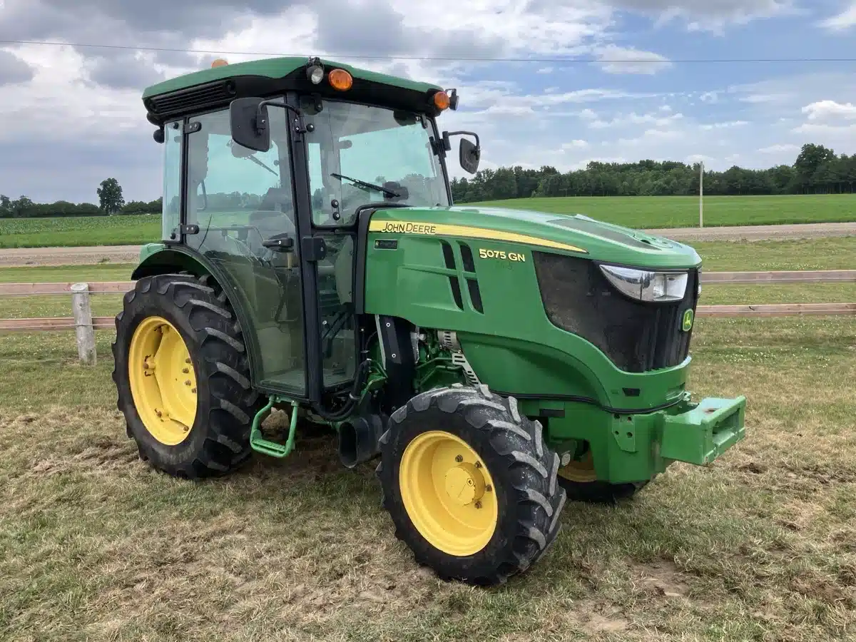 Gallery image 2 for 2020 John Deere 5075GN Tractor