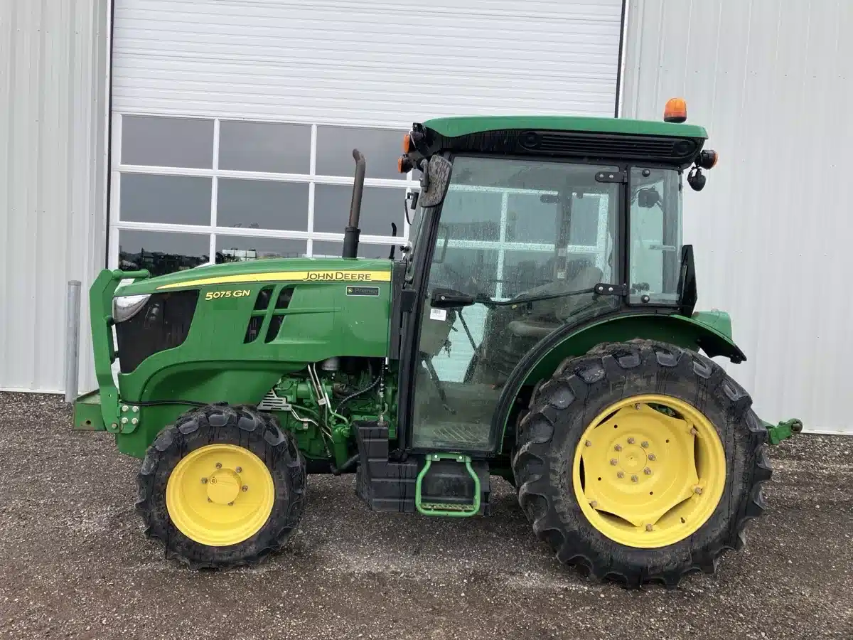 Gallery image 2 for Used 2020 John Deere 5075GN Tractor