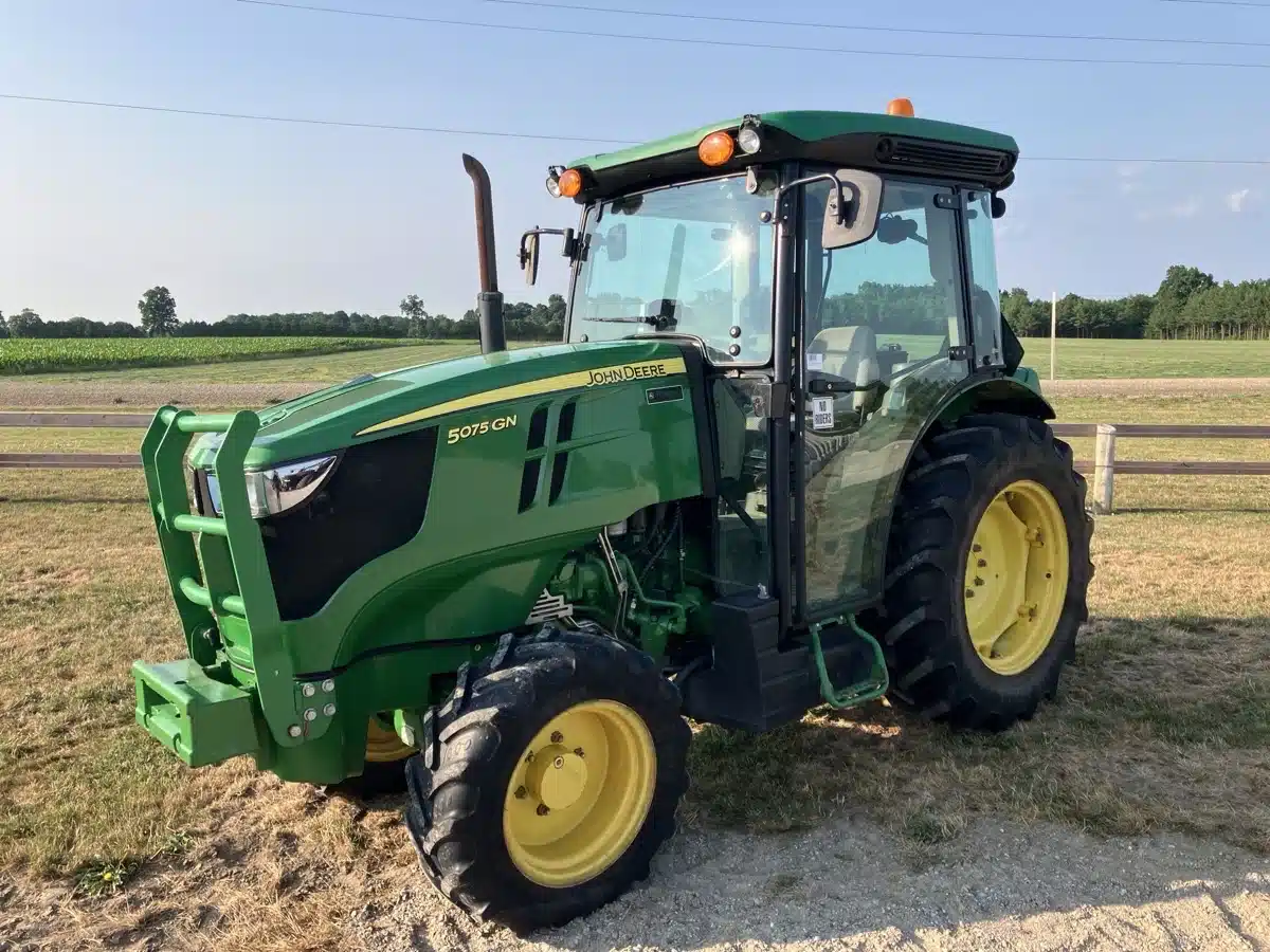 Gallery image 1 for Used 2020 John Deere 5075GN Tractor