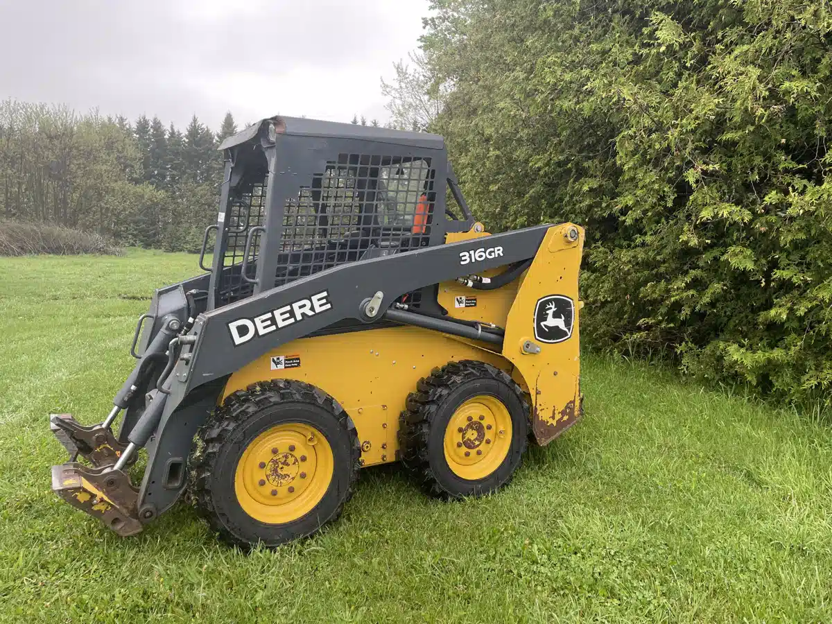 Gallery image 2 for Used 2021 John Deere 316GR Skid Steer