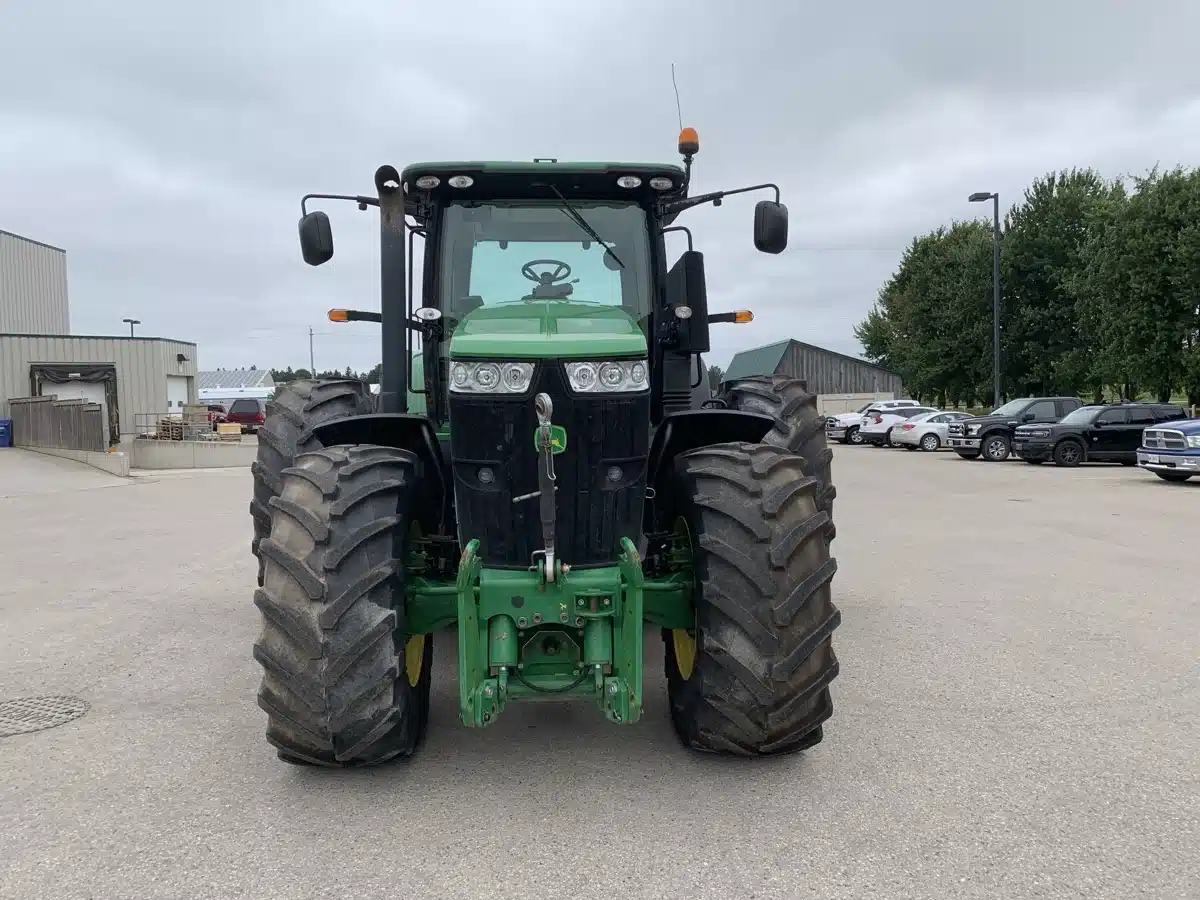 Gallery image 2 for Used 2012 John Deere 7230R Tractor