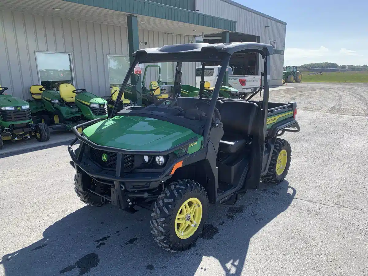 Gallery image 2 for Used 2023 John Deere XUV 835M Utility Vehicle