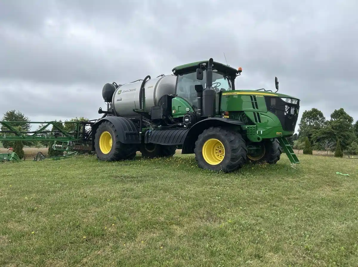 Gallery image 2 for Used 2021 John Deere F4365 Floater